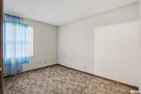 Tiny photo for 1495 GLENWOOD Drive, Le Claire, IA 52753 (MLS # QC4269587)