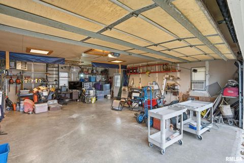 Tiny photo for 1495 GLENWOOD Drive, Le Claire, IA 52753 (MLS # QC4269587)