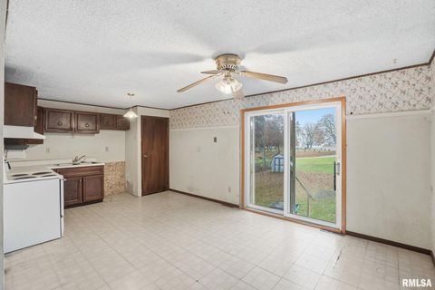 Tiny photo for 1495 GLENWOOD Drive, Le Claire, IA 52753 (MLS # QC4269587)