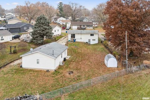 Tiny photo for 1495 GLENWOOD Drive, Le Claire, IA 52753 (MLS # QC4269587)