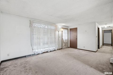 Tiny photo for 1495 GLENWOOD Drive, Le Claire, IA 52753 (MLS # QC4269587)