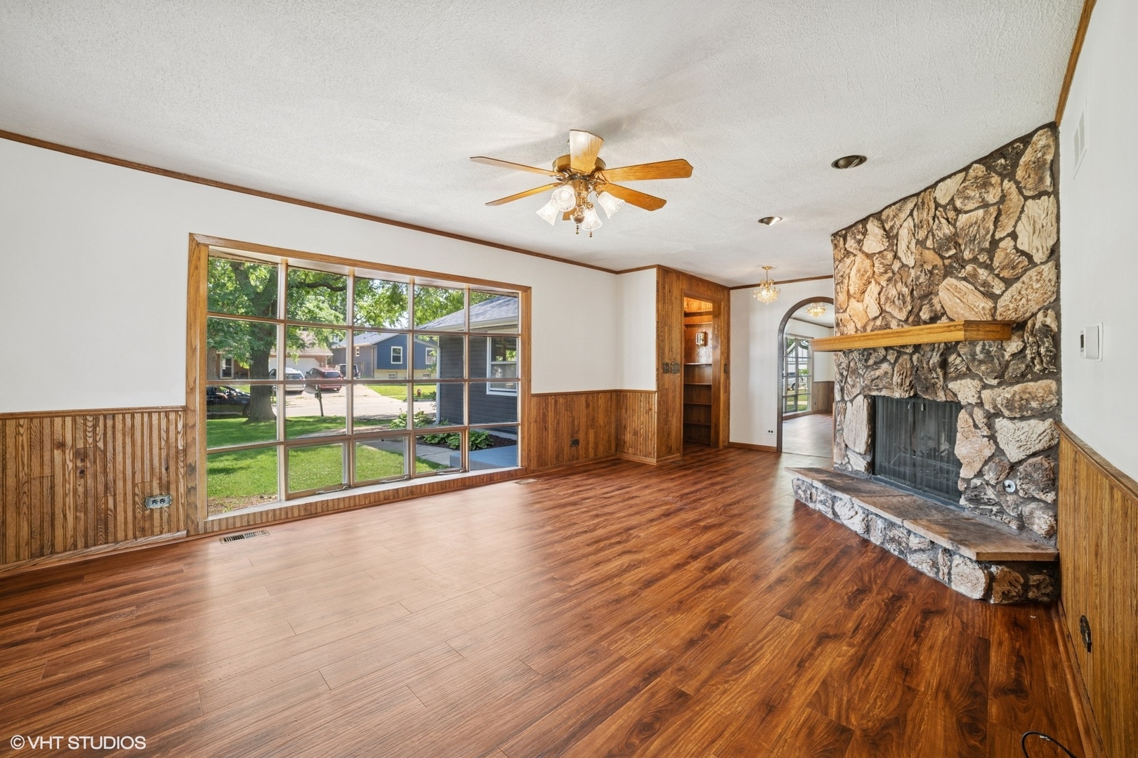 6 Spring Valley Lane