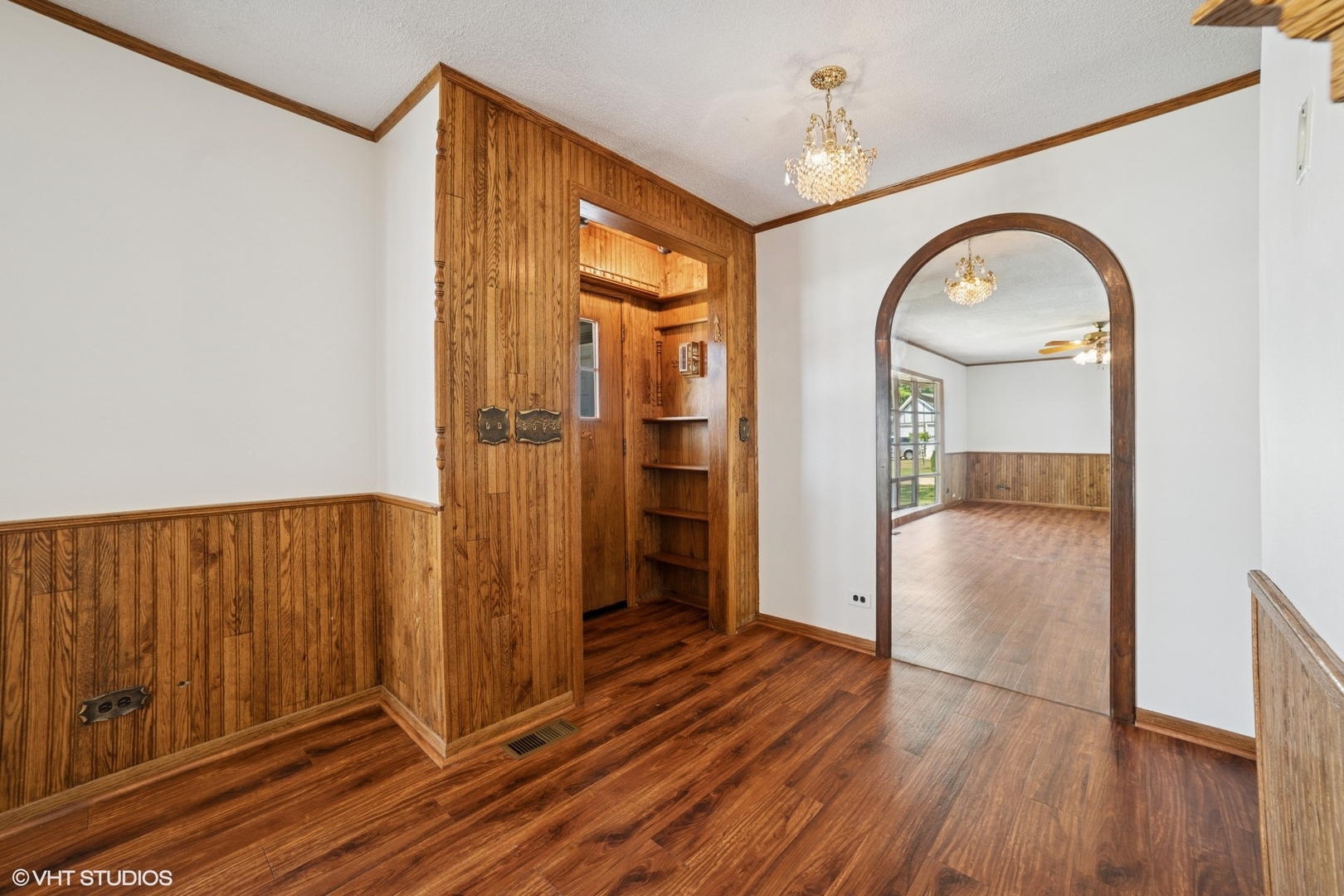 6 Spring Valley Lane