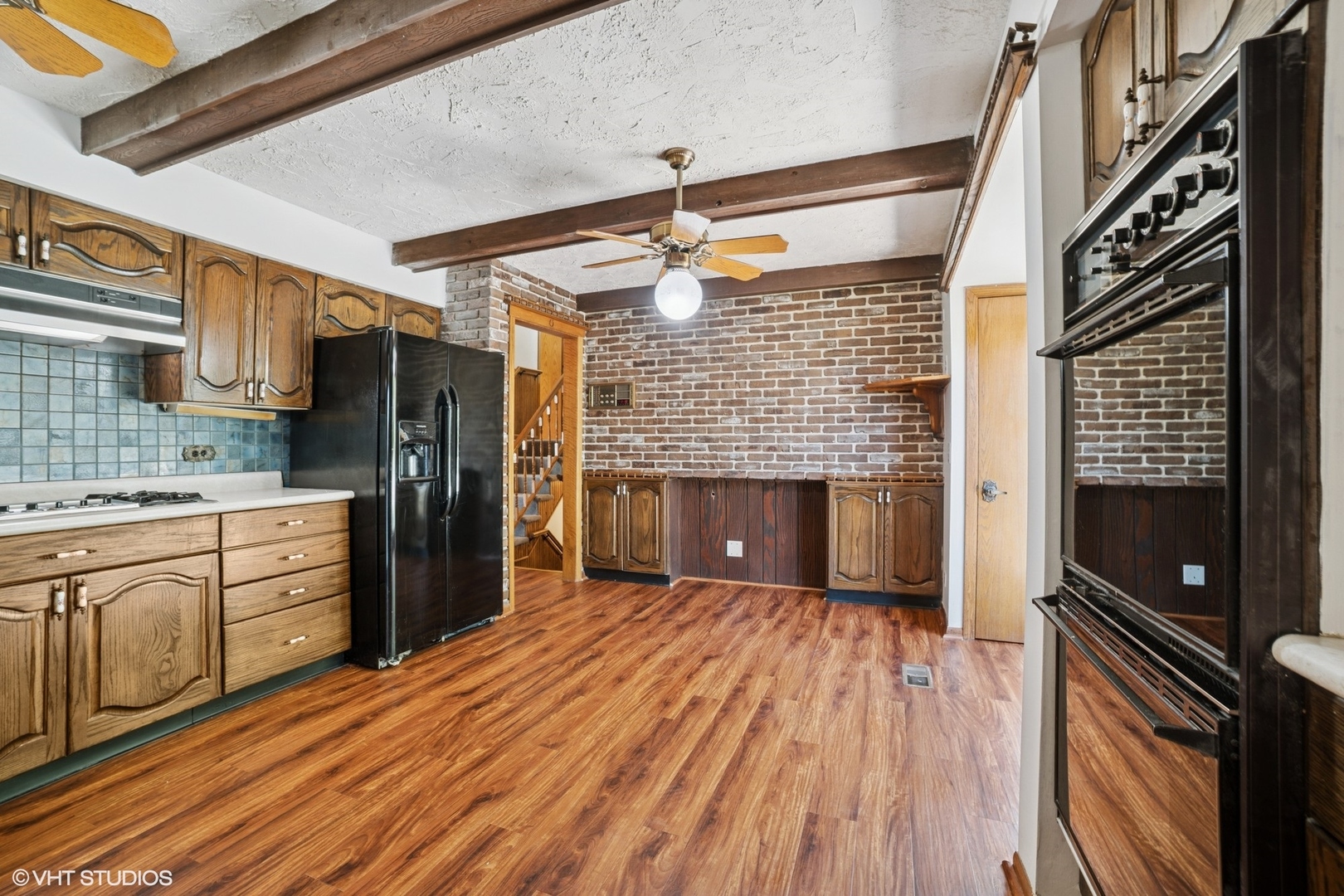6 Spring Valley Lane
