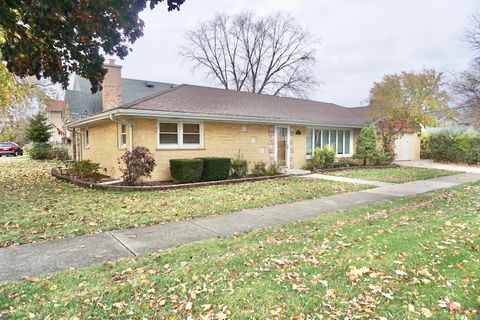 A home in Park Ridge