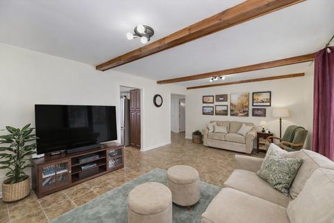 Tiny photo for 1010 W Haven Drive, Arlington Heights, IL 60005 (MLS # 12526190)