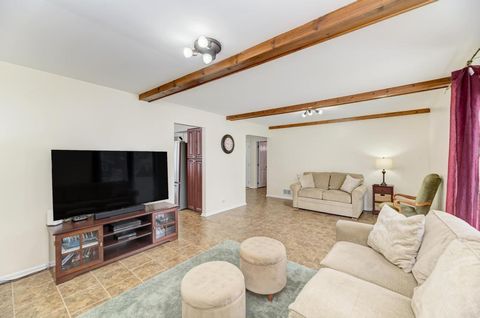 Tiny photo for 1010 W Haven Drive, Arlington Heights, IL 60005 (MLS # 12526190)