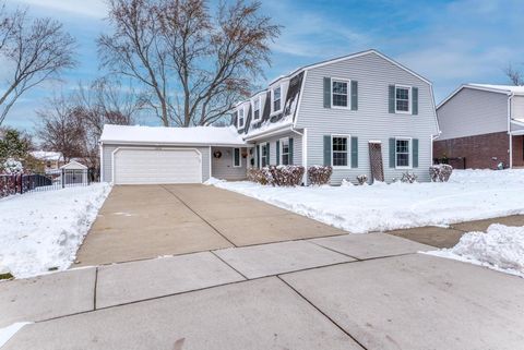 Photo of 1010 W Haven Drive, Arlington Heights, IL 60005 (MLS # 12526190)