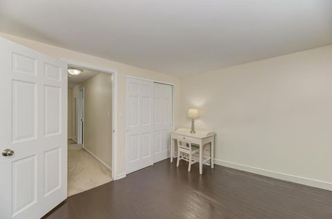 Tiny photo for 1010 W Haven Drive, Arlington Heights, IL 60005 (MLS # 12526190)