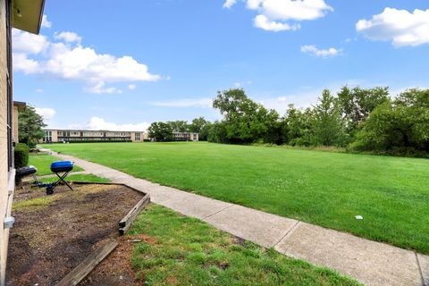 Tiny photo for 41 King Arthur Court #1, Northlake, IL 60164 (MLS # 12451813)