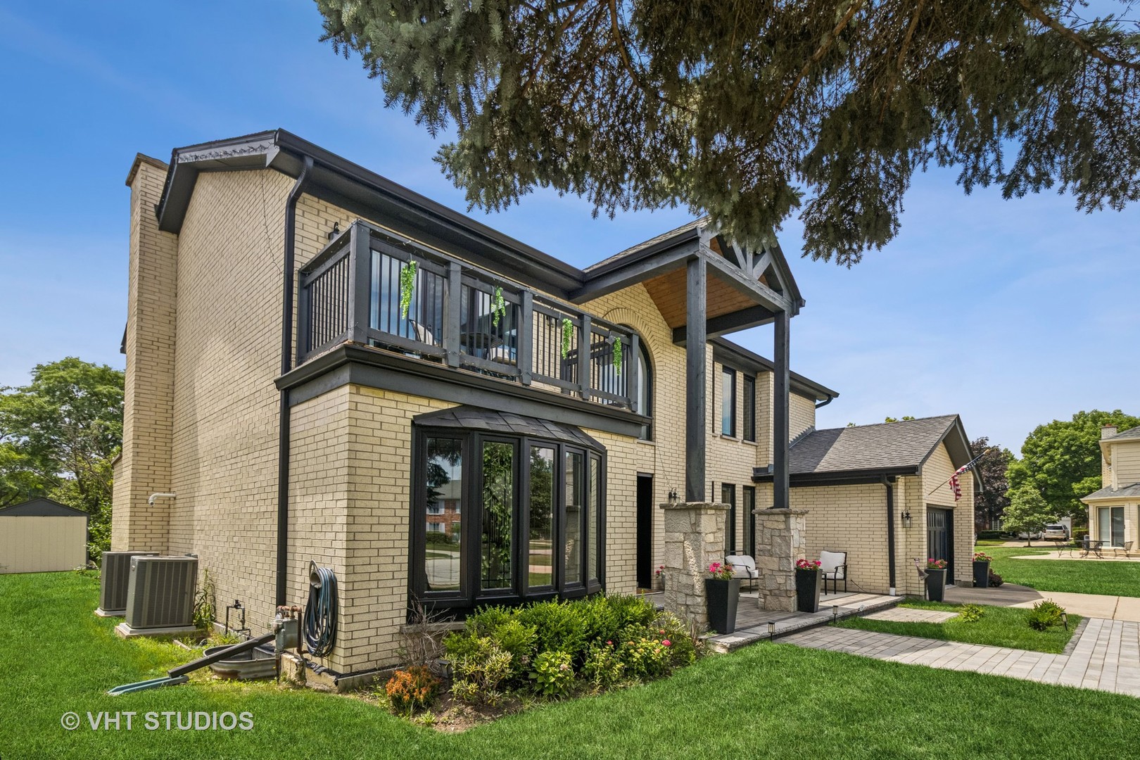 3335 Elmdale Road