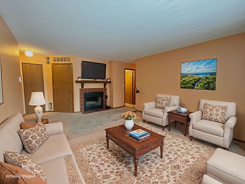 Tiny photo for 715 N Deer Run Drive #715, Palatine, IL 60067 (MLS # 12549844)