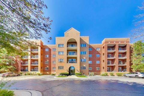 Photo of 55 S Hale Street #202, Palatine, IL 60067 (MLS # 12463237)