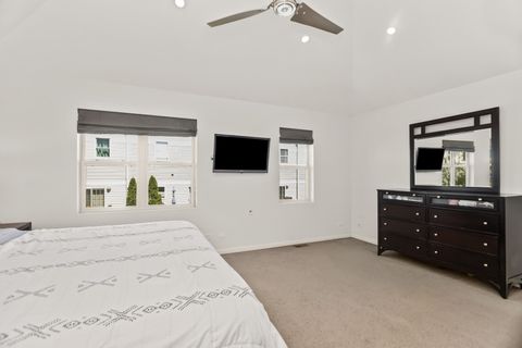 Tiny photo for 4520 W Larchmont Avenue, Chicago, IL 60641 (MLS # 12626919)