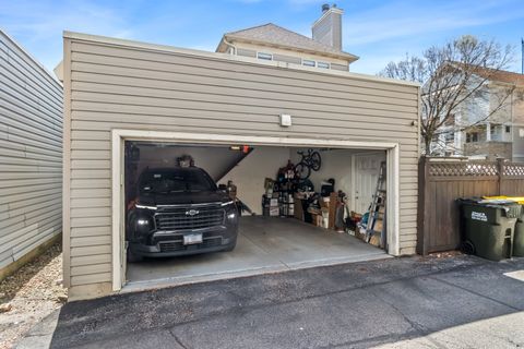 Tiny photo for 4520 W Larchmont Avenue, Chicago, IL 60641 (MLS # 12626919)