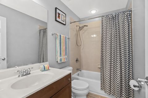 Tiny photo for 4520 W Larchmont Avenue, Chicago, IL 60641 (MLS # 12626919)