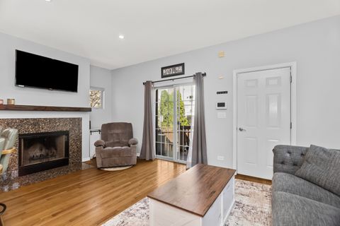 Tiny photo for 4520 W Larchmont Avenue, Chicago, IL 60641 (MLS # 12626919)