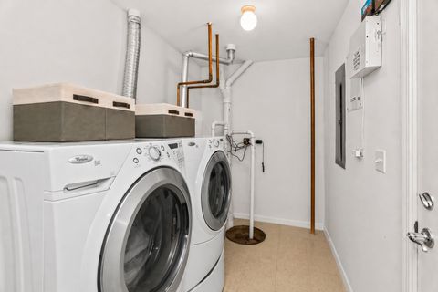 Tiny photo for 4520 W Larchmont Avenue, Chicago, IL 60641 (MLS # 12626919)