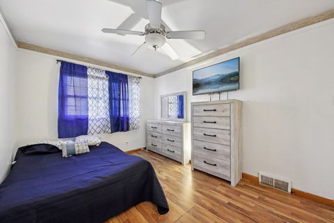 Tiny photo for 1861 HOLLYWOOD Avenue, Hanover Park, IL 60133 (MLS # 12572548)