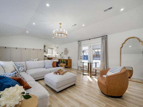 Tiny photo for 10630 S Keeler Avenue, Oak Lawn, IL 60453 (MLS # 12555623)