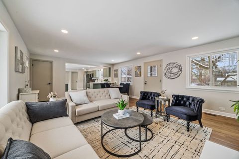 Tiny photo for 5428 W 91st Street, Oak Lawn, IL 60453 (MLS # 12562862)