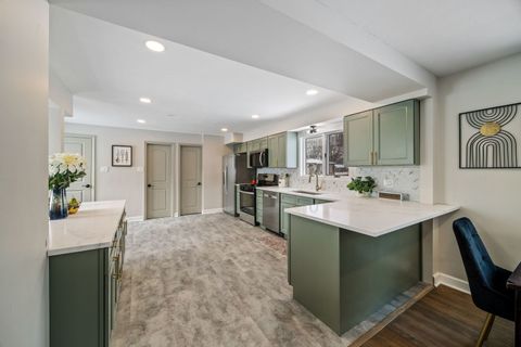 Tiny photo for 5428 W 91st Street, Oak Lawn, IL 60453 (MLS # 12562862)