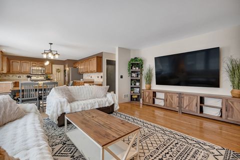 Tiny photo for 300 Wabena Court, Minooka, IL 60447 (MLS # 12530300)