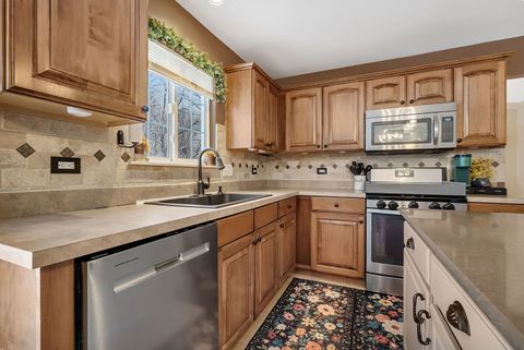 Tiny photo for 300 Wabena Court, Minooka, IL 60447 (MLS # 12530300)
