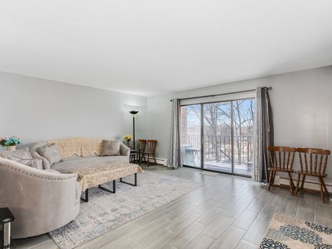 Tiny photo for 4721 Saint Joseph Creek Road #5F, Lisle, IL 60532 (MLS # 12573838)
