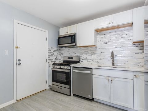 Tiny photo for 4721 Saint Joseph Creek Road #5F, Lisle, IL 60532 (MLS # 12573838)