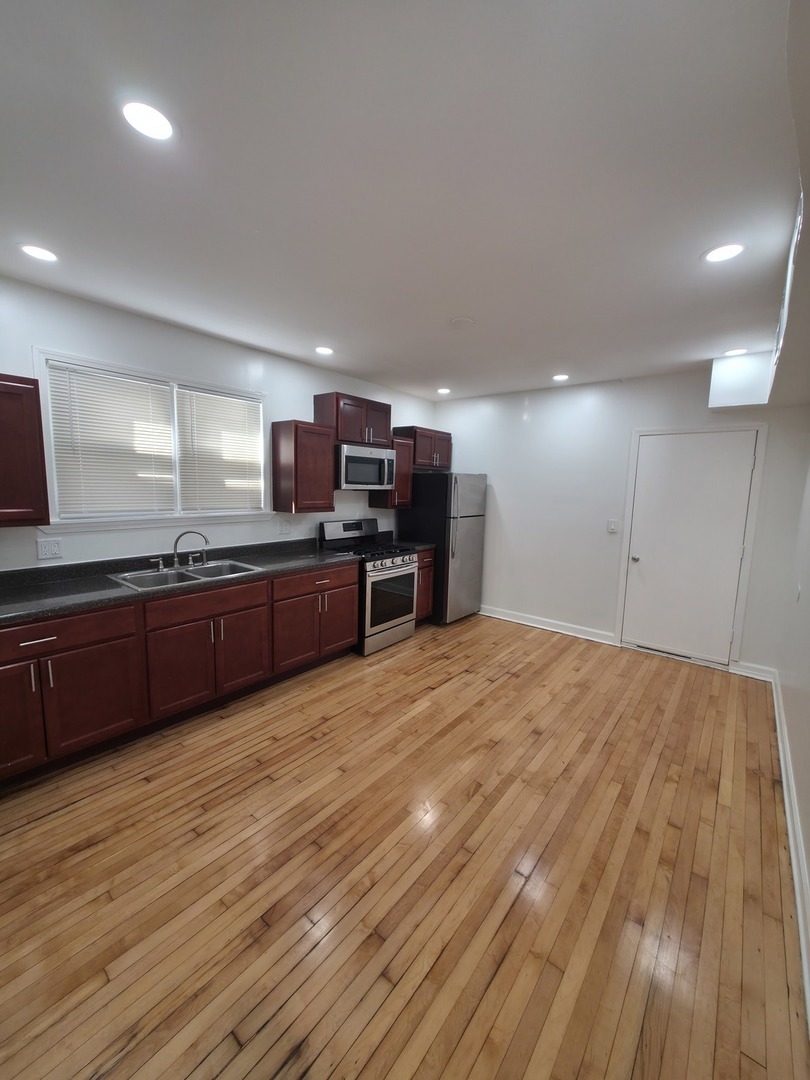 1748 N Keystone Avenue