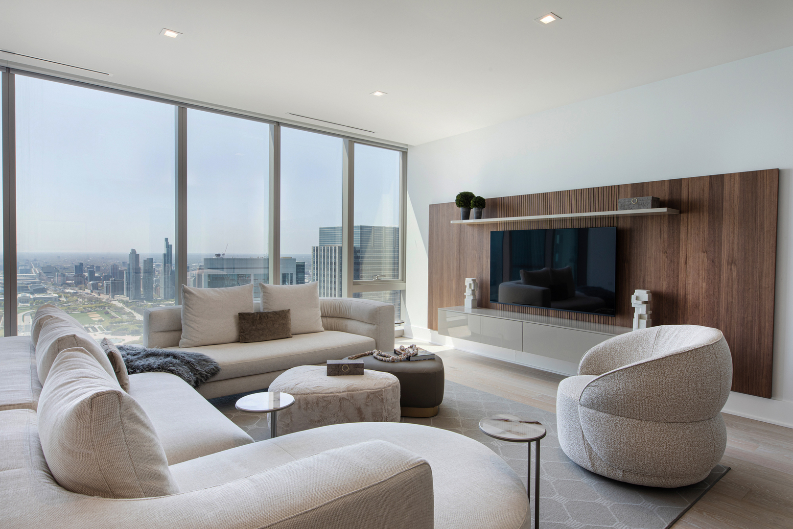 363 E Wacker Drive 5303