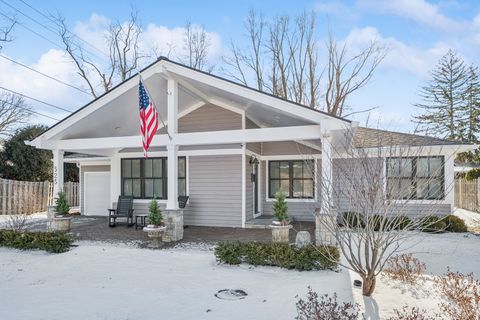 525 W Deerpath Road Lake Forest IL 60045