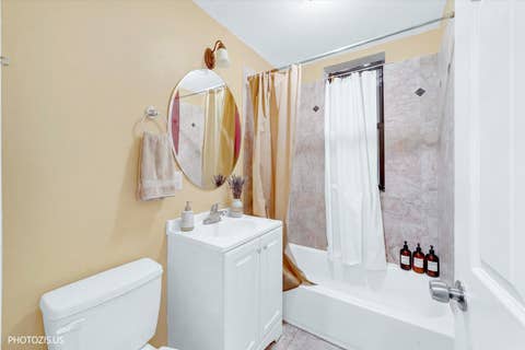 Tiny photo for 6254 N Bell Avenue #T, Chicago, IL 60659 (MLS # 12680342)