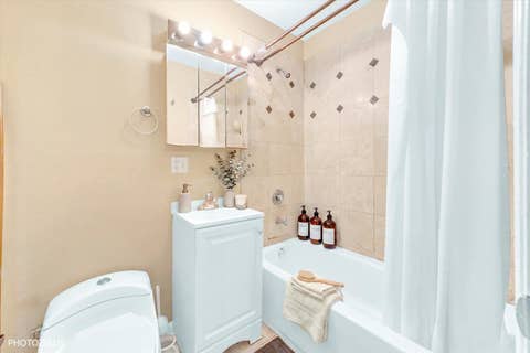 Tiny photo for 6254 N Bell Avenue #T, Chicago, IL 60659 (MLS # 12680342)