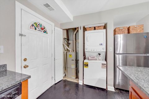 Tiny photo for 6254 N Bell Avenue #T, Chicago, IL 60659 (MLS # 12680342)