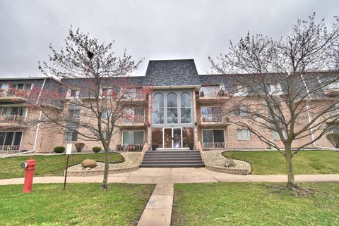 Photo of 18855 Burnham Avenue #234, Lansing, IL 60438 (MLS # 12608180)