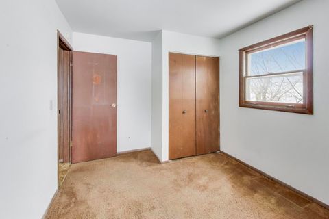 Tiny photo for 10 Pine Avenue, Lake Zurich, IL 60047 (MLS # 12545521)