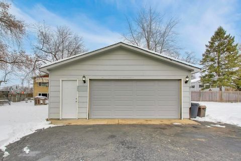 Tiny photo for 10 Pine Avenue, Lake Zurich, IL 60047 (MLS # 12545521)