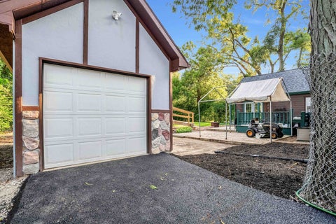 Tiny photo for 7555 W 105th Street, Palos Hills, IL 60465 (MLS # 12732928)