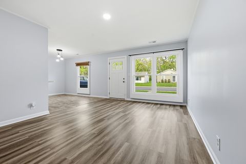 Tiny photo for Carpentersville, IL 60110 (MLS # 12641146)