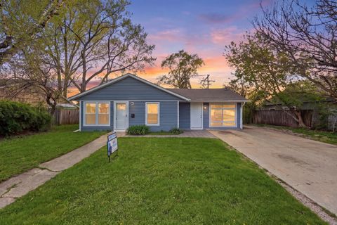 Photo of Carpentersville, IL 60110 (MLS # 12641146)