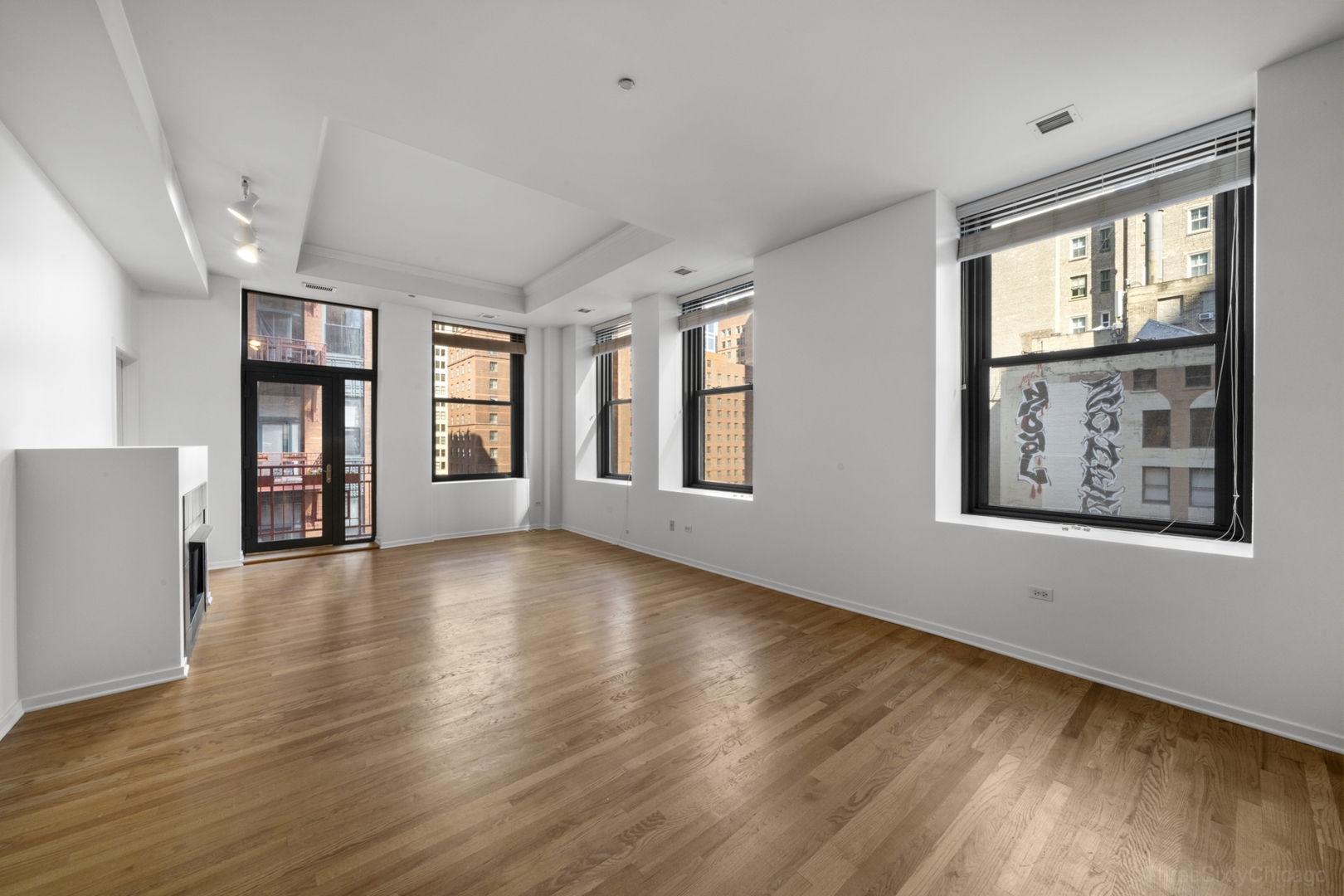 208 W WASHINGTON Street 1110