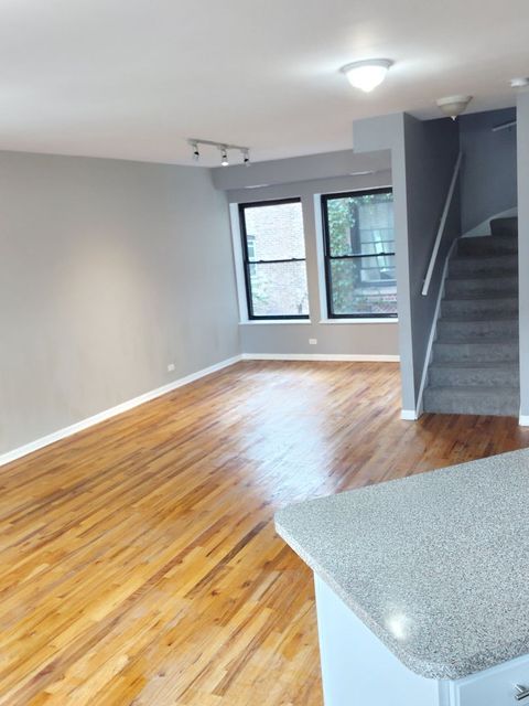 Tiny photo for 4551 S MICHIGAN Avenue #B, Chicago, IL 60653 (MLS # 12318886)