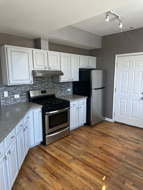 Tiny photo for 4551 S MICHIGAN Avenue #B, Chicago, IL 60653 (MLS # 12318886)