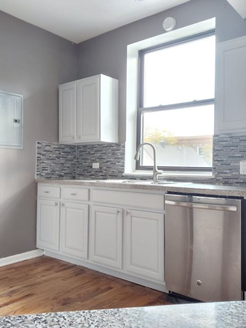 Tiny photo for 4551 S MICHIGAN Avenue #B, Chicago, IL 60653 (MLS # 12318886)