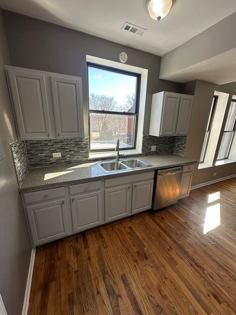 Tiny photo for 4551 S MICHIGAN Avenue #B, Chicago, IL 60653 (MLS # 12318886)