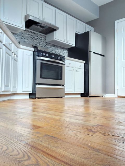 Tiny photo for 4551 S MICHIGAN Avenue #B, Chicago, IL 60653 (MLS # 12318886)