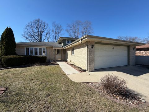 Photo of 4 Lakewood Court, Park Forest, IL 60466 (MLS # 12577561)