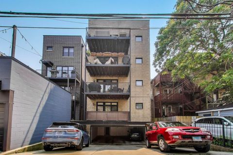 Tiny photo for 920 W Barry Avenue #1, Chicago, IL 60657 (MLS # 12461762)